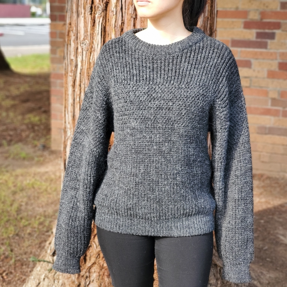 Loft & Brownstone Crew Neck Gray Sweater - Large